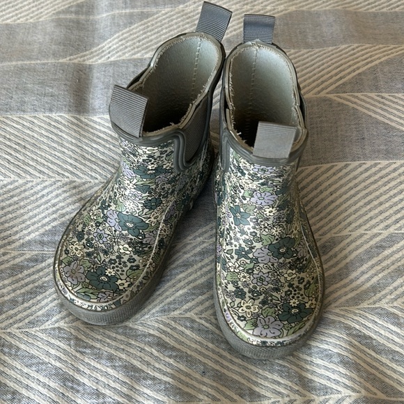 Zara Other - Zara Floral Rainboots